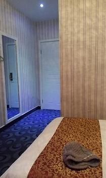 Zhengzhou Love Theme Hotel Jicheng (Henan) Bagian luar foto
