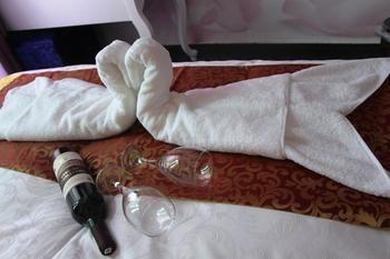 Zhengzhou Love Theme Hotel Jicheng (Henan) Bagian luar foto