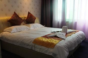 Zhengzhou Love Theme Hotel Jicheng (Henan) Bagian luar foto
